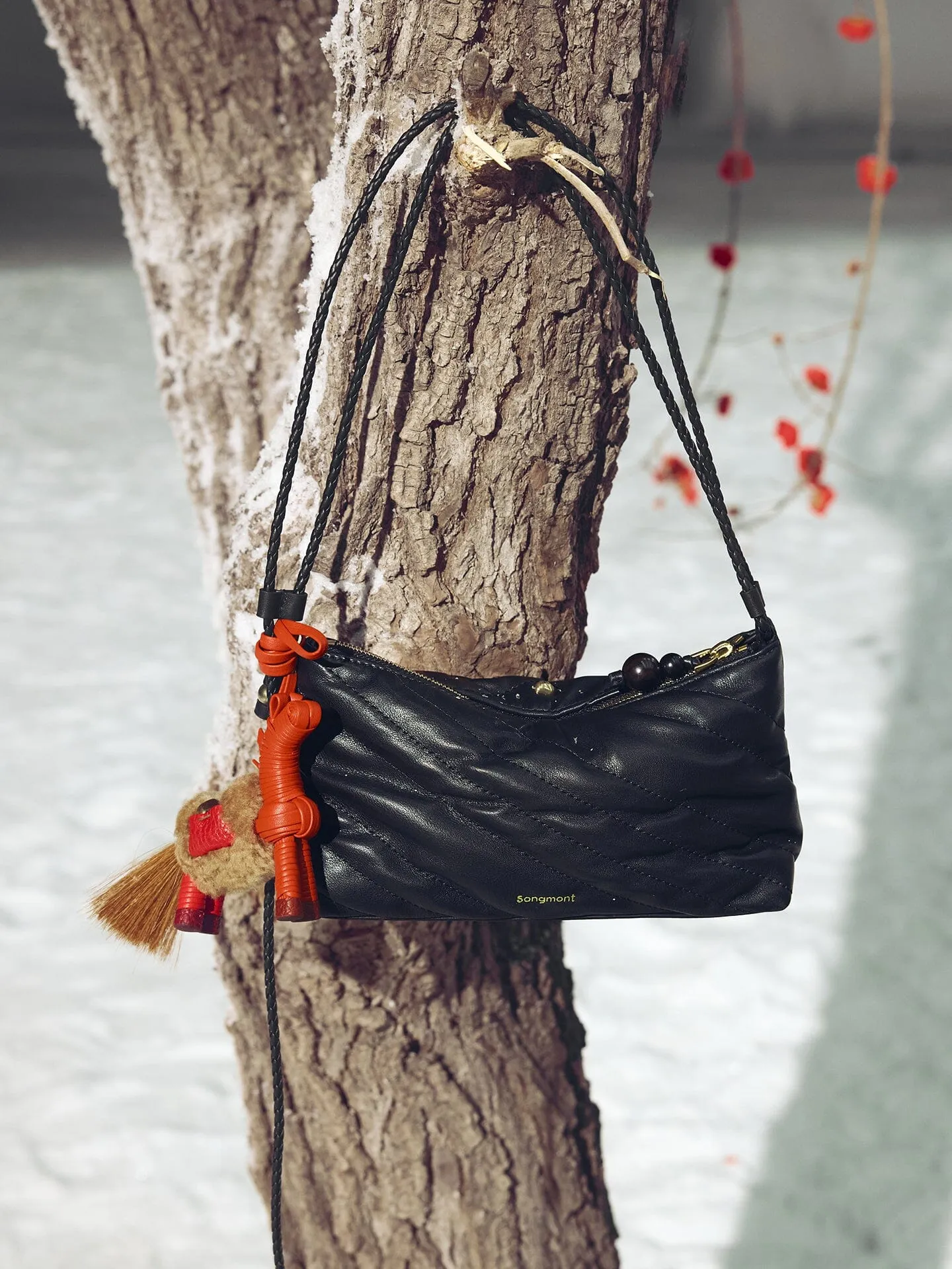 Winding Underarm Bag Gift Box (Limited Version) sold by Songmont product image thumbnail 3