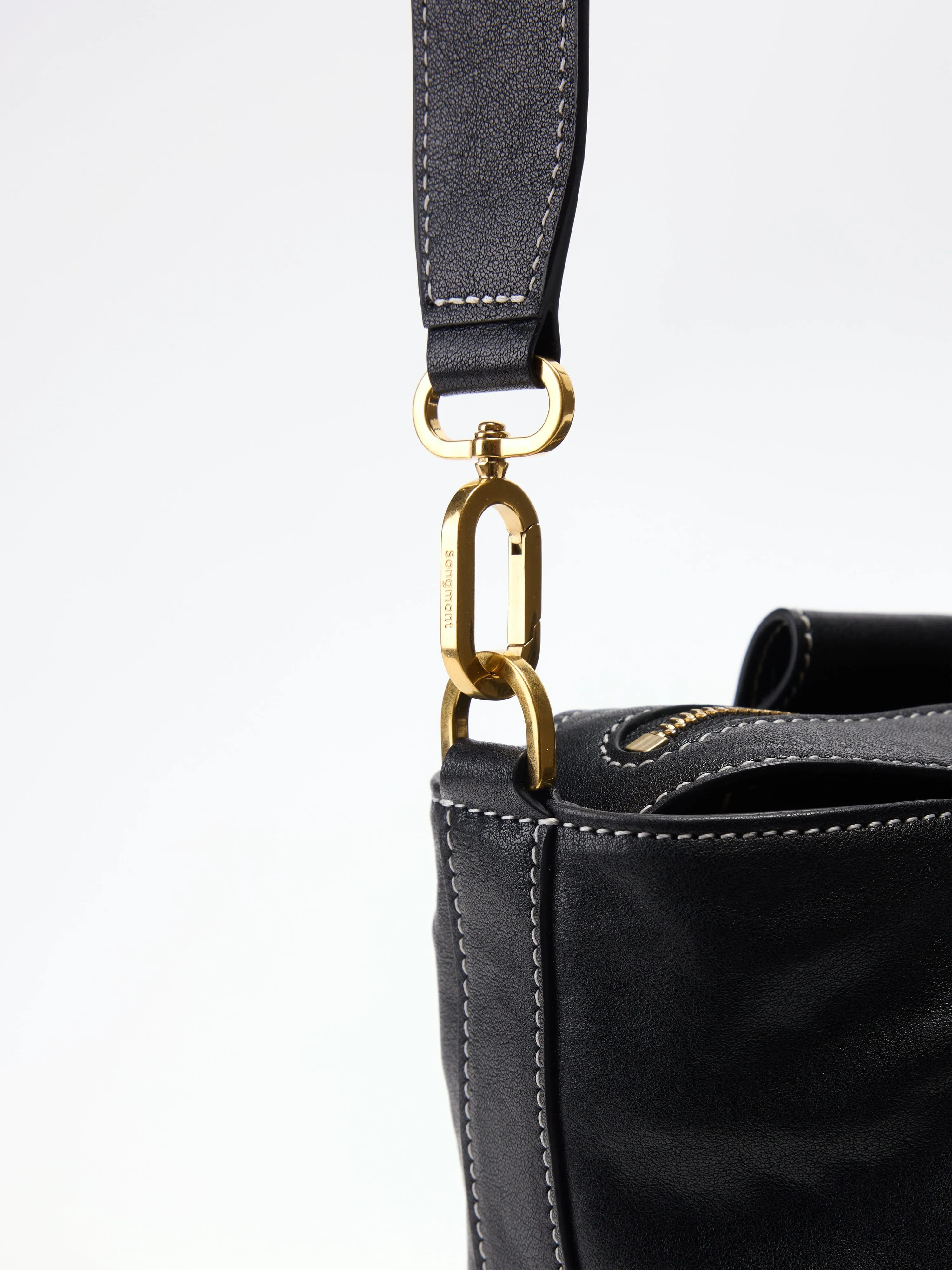 Medium Yore Duffle Bag - Shoulder Strap sold by Songmont product image thumbnail 2