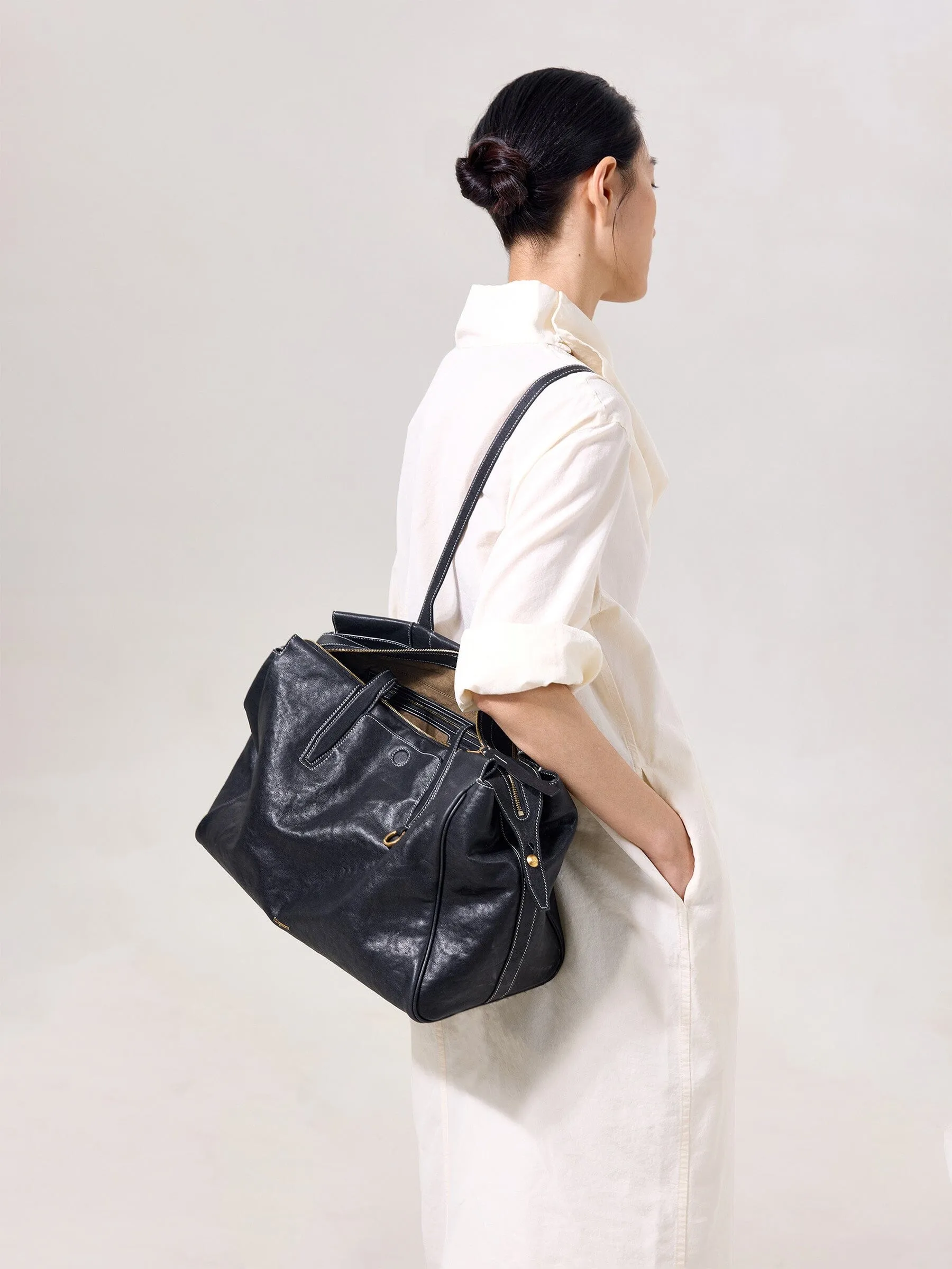 Medium Yore Duffle Bag sold by Songmont product image thumbnail 3