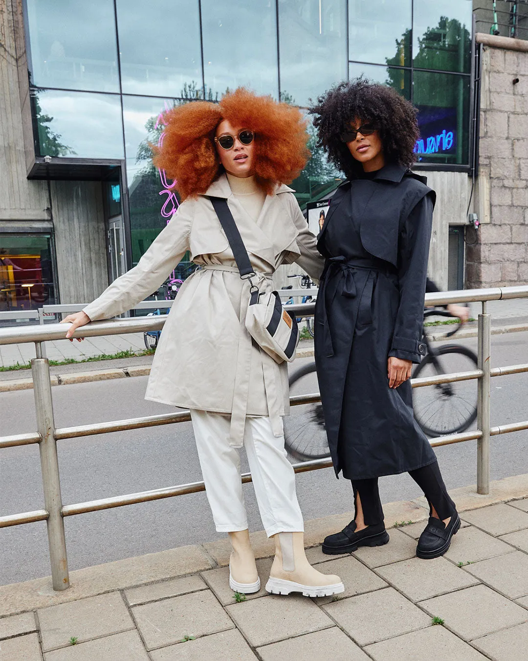 Regndråpe Trench Coat - Dark Navy sold by brgn product image thumbnail 3