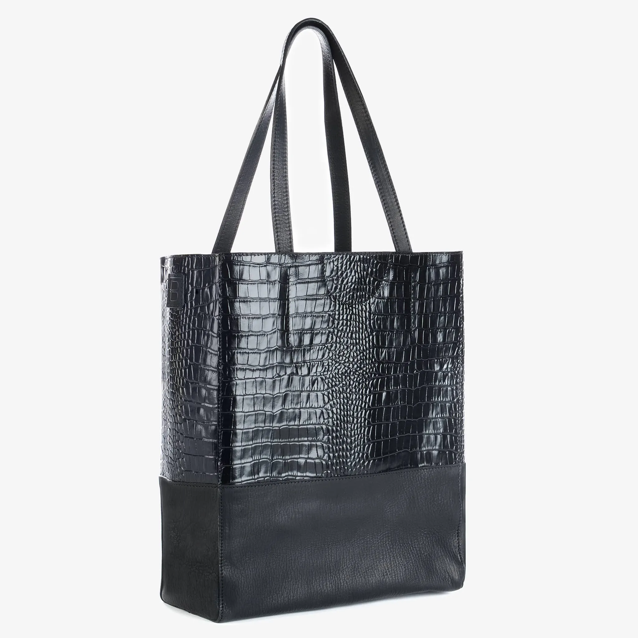 Saloso Barcelona - Black sold by Brave Leather