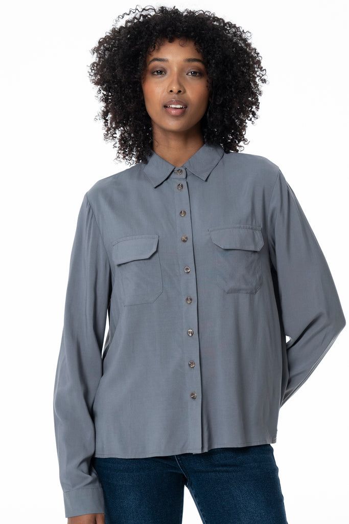 Double Pocket Shirt _ 136263 _ Charcoal sold by Refinery