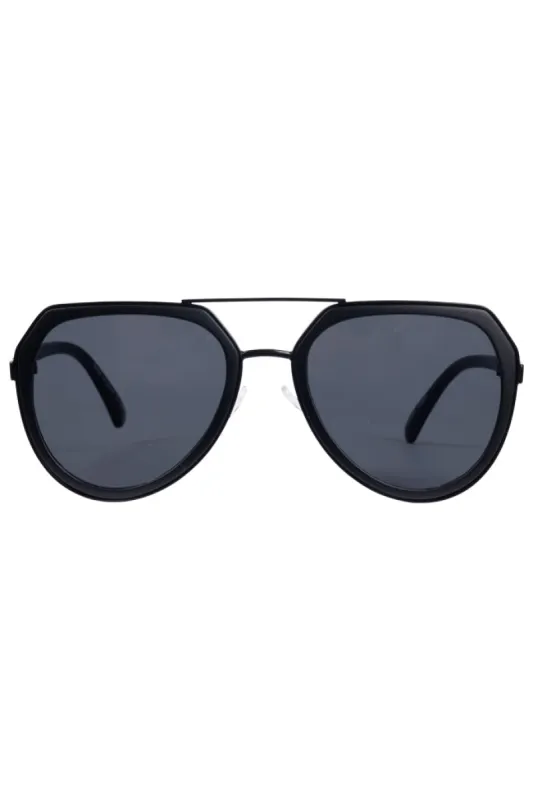 Aviator Style Sunglasses _ 150728 _ Black sold by Refinery