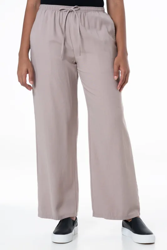 Straight Leg Pants _ 145592 _ Brown sold by Refinery