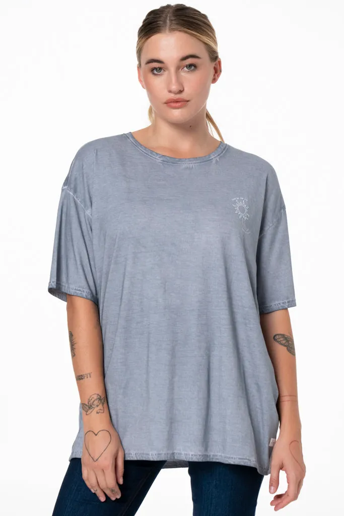 Boyfriend Statement T-Shirt _ 137388 _ Grey sold by Refinery