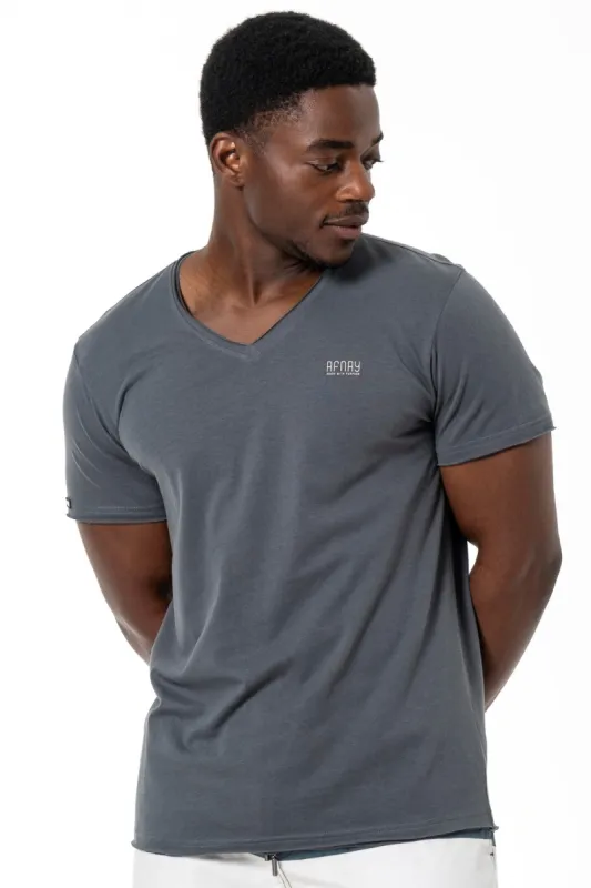 V-Neck T-Shirt _ 141370 _ Charcoal sold by Refinery