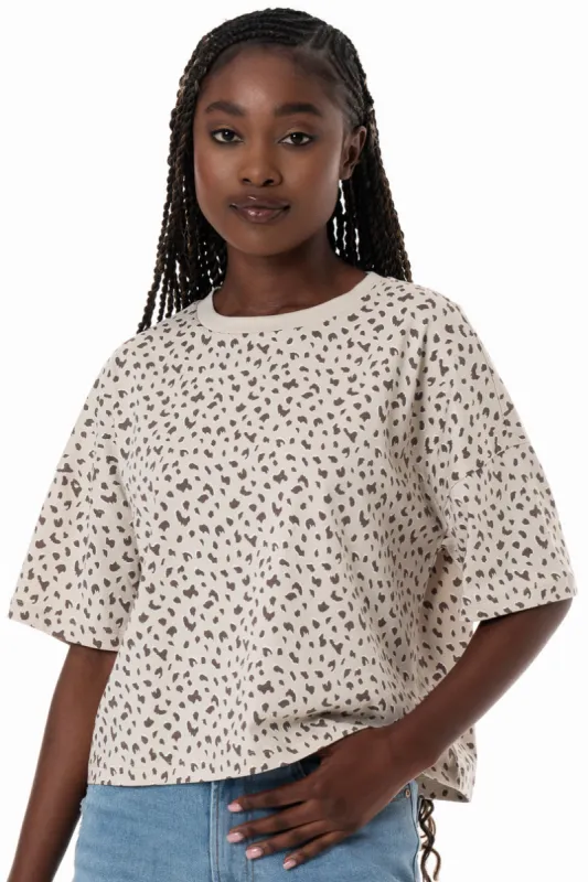Boxy T-Shirt _ 154366 _ Stone sold by Refinery