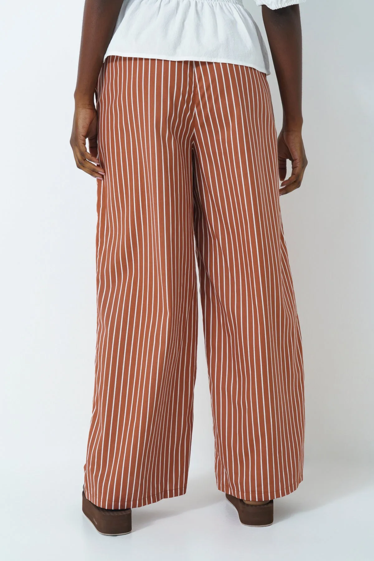 Poplin Wide Leg Pants sold by Refinery product image thumbnail 3