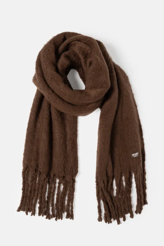 Fluffy Scarf made by Refinery