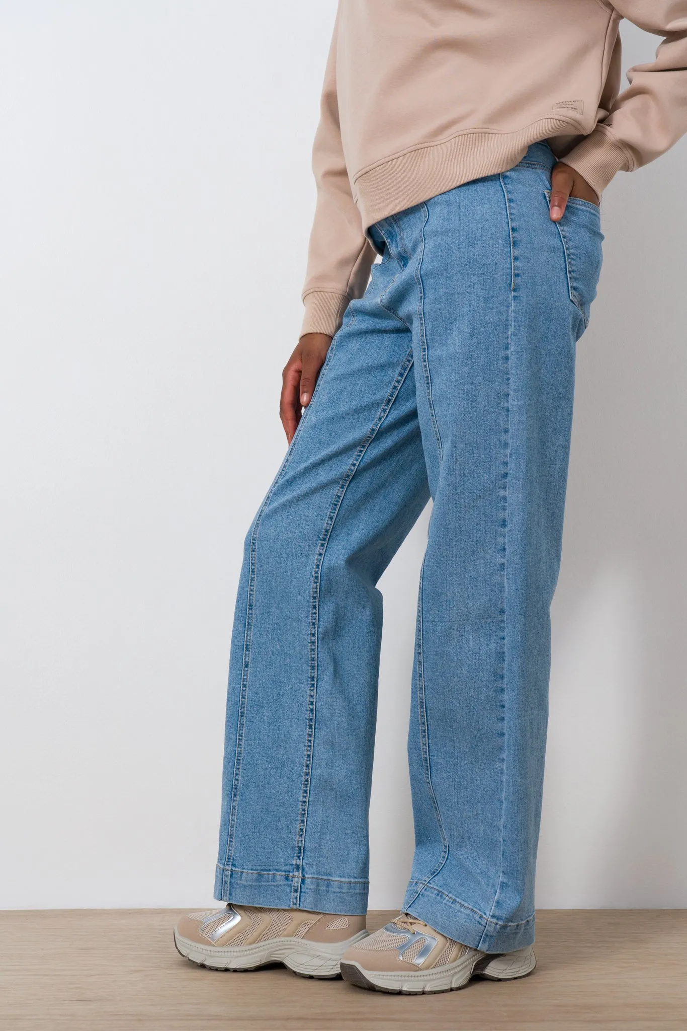 Wide Leg Jeans sold by Refinery product image thumbnail 5