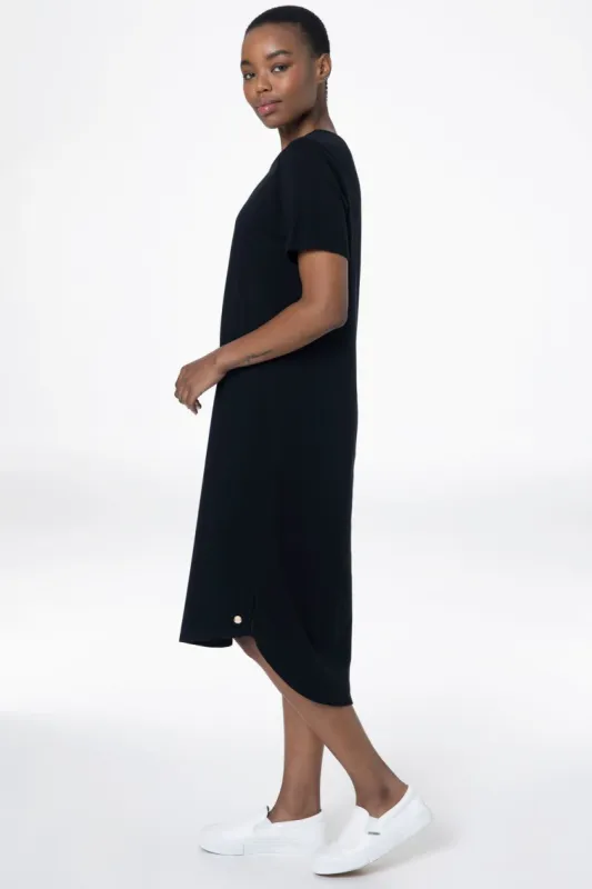 T-Shirt Dress _ 143277 _ Black sold by Refinery