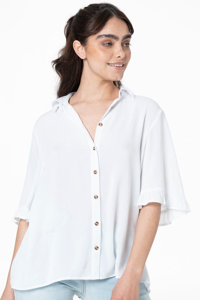 Boxy Shirt _ 132627 _ White sold by Refinery
