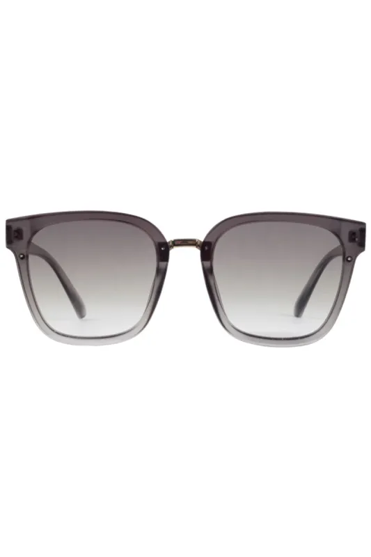 Oversized Sunglasses _ 152960 _ Green sold by Refinery