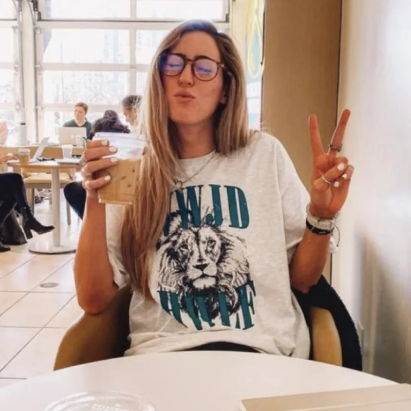 VINTAGE LION | ASH | TEE sold by He Would Love First