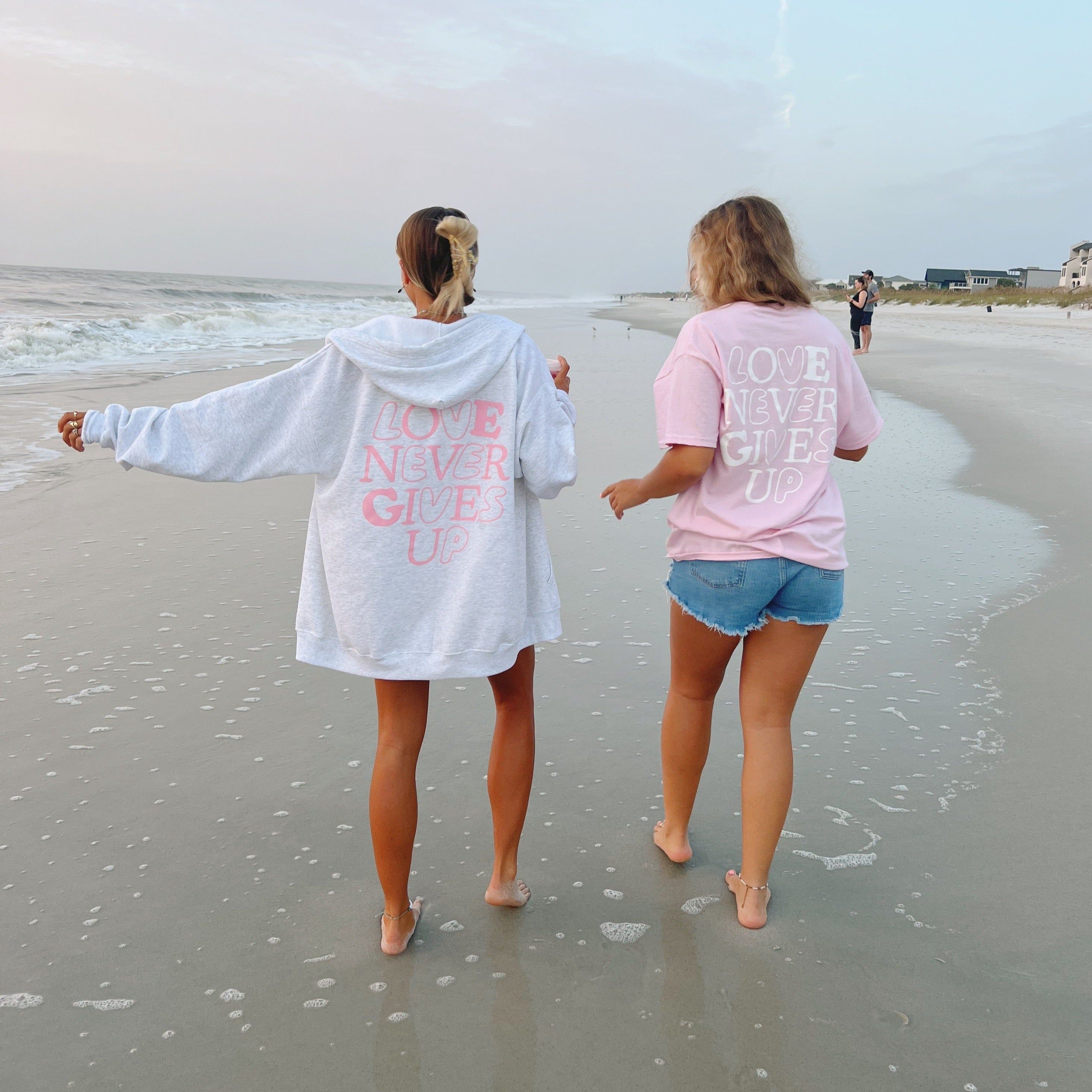 NEW! | "LOVE NEVER GIVES UP" BUBBLE TEE | PINK sold by He Would Love First product image thumbnail 5