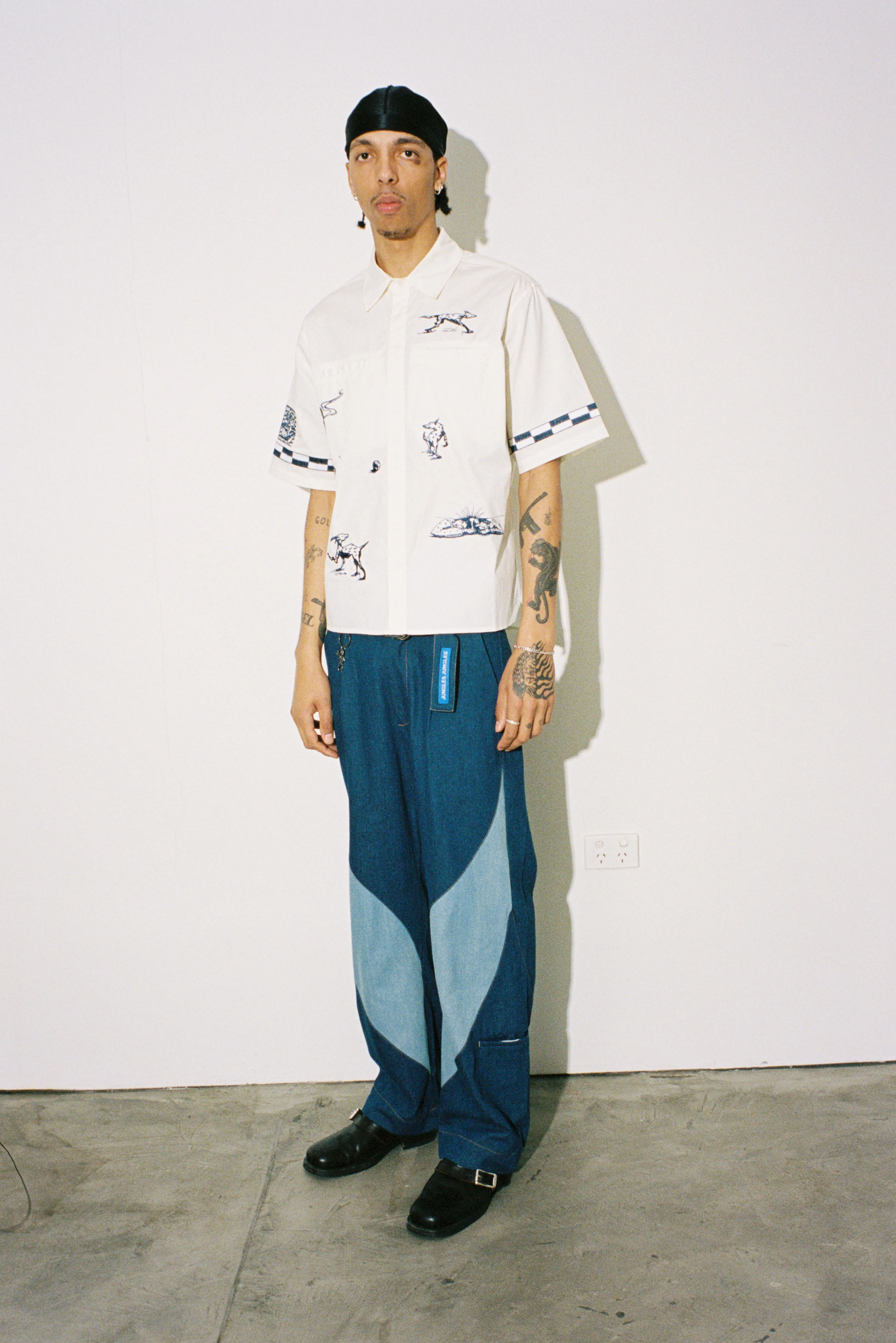 LIVE YOUR LIFE WITH EASE SHORT SLEEVE sold by Junglesjungles product image thumbnail 2