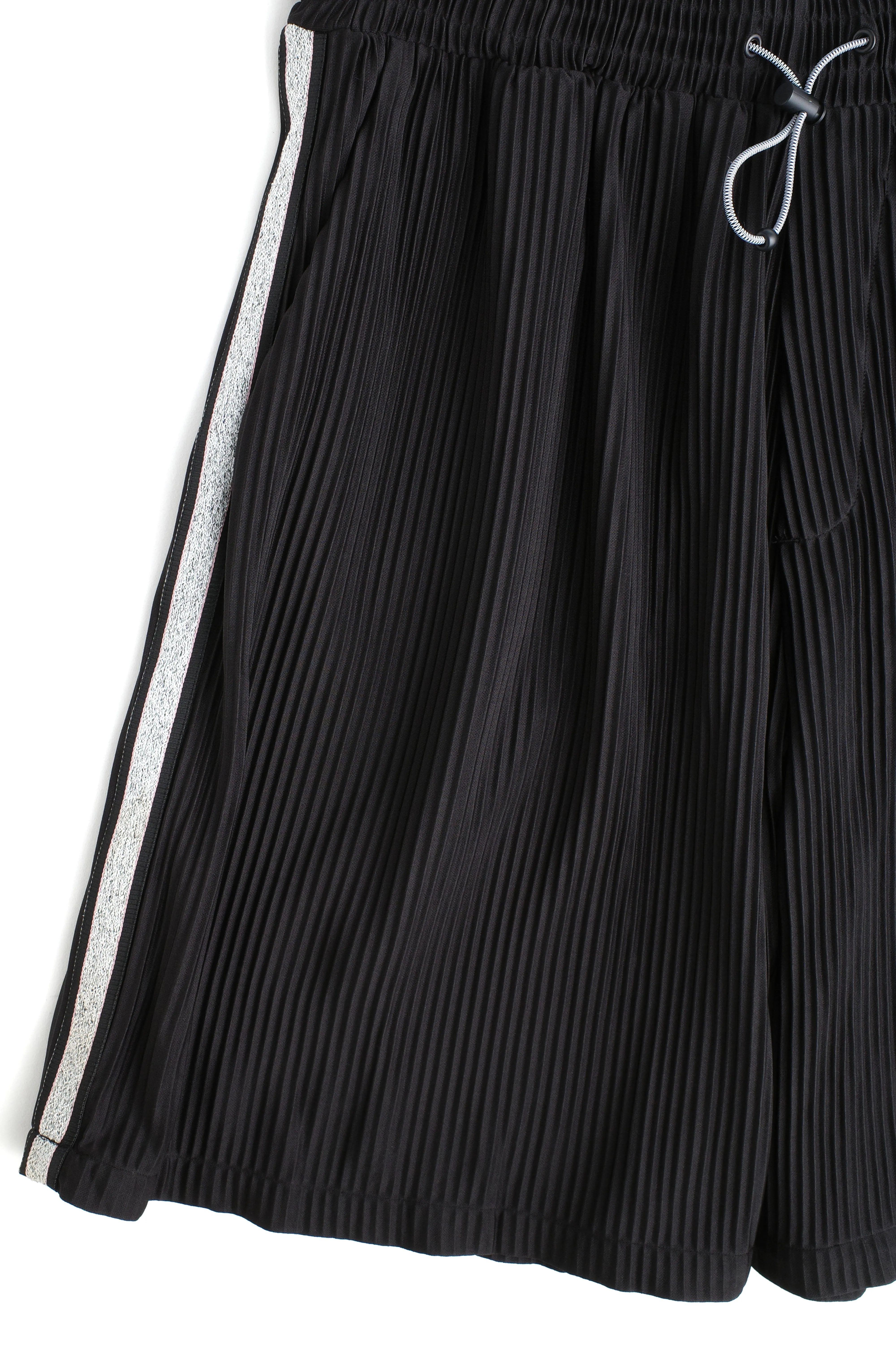 Pleats Short sold by Junglesjungles product image thumbnail 3