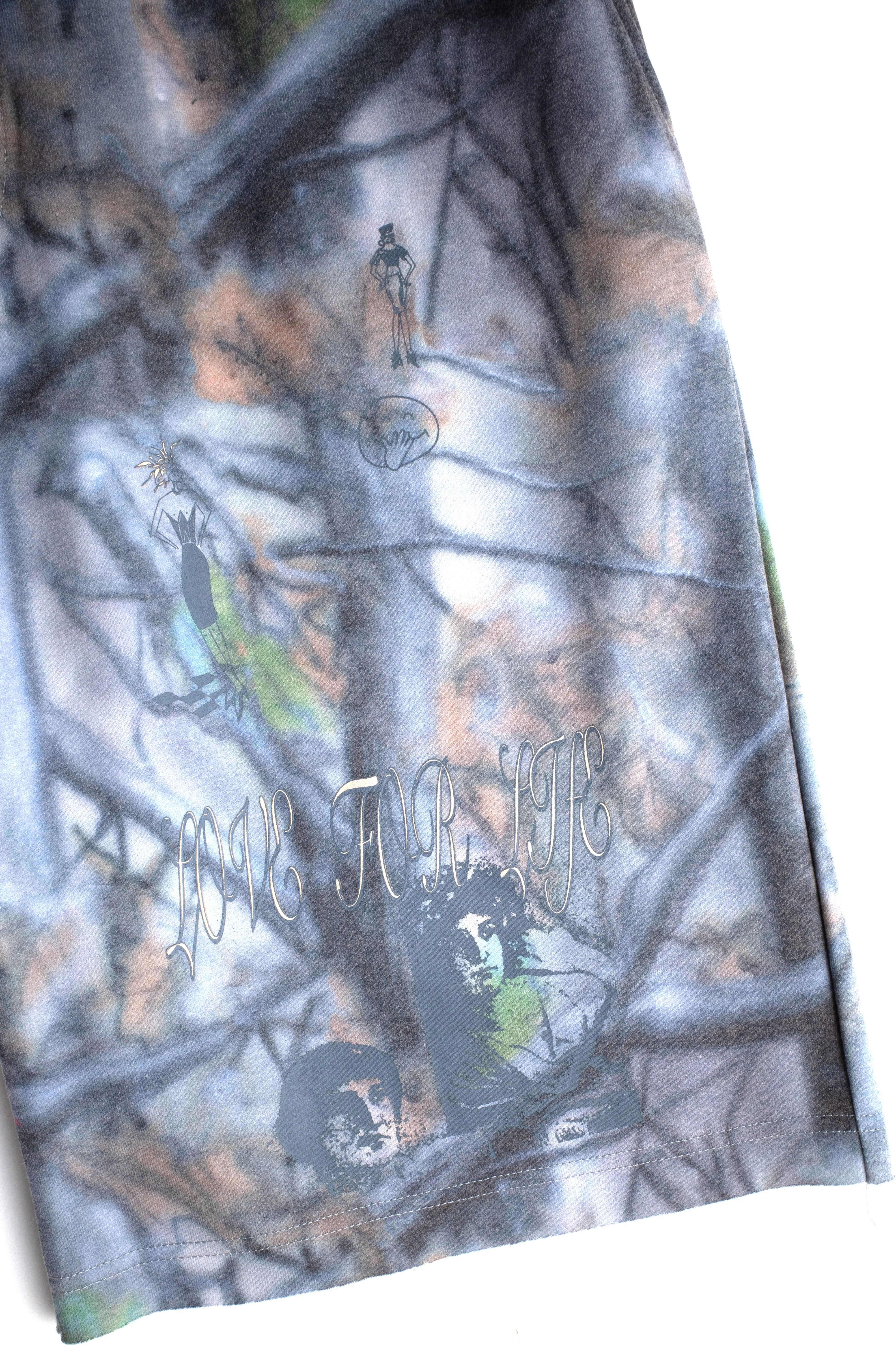 LOVE FOR LIFE CAMO SHORT sold by Junglesjungles product image thumbnail 4
