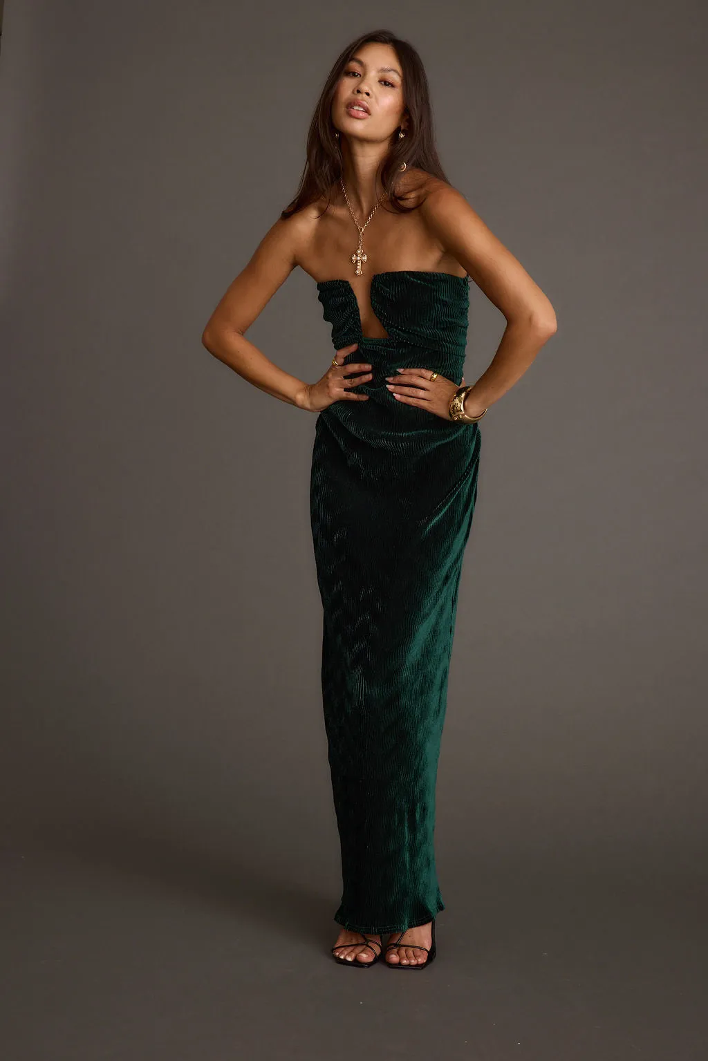 Jones Emerald Velvet Maxi Dress sold by 12th Tribe product image thumbnail 5