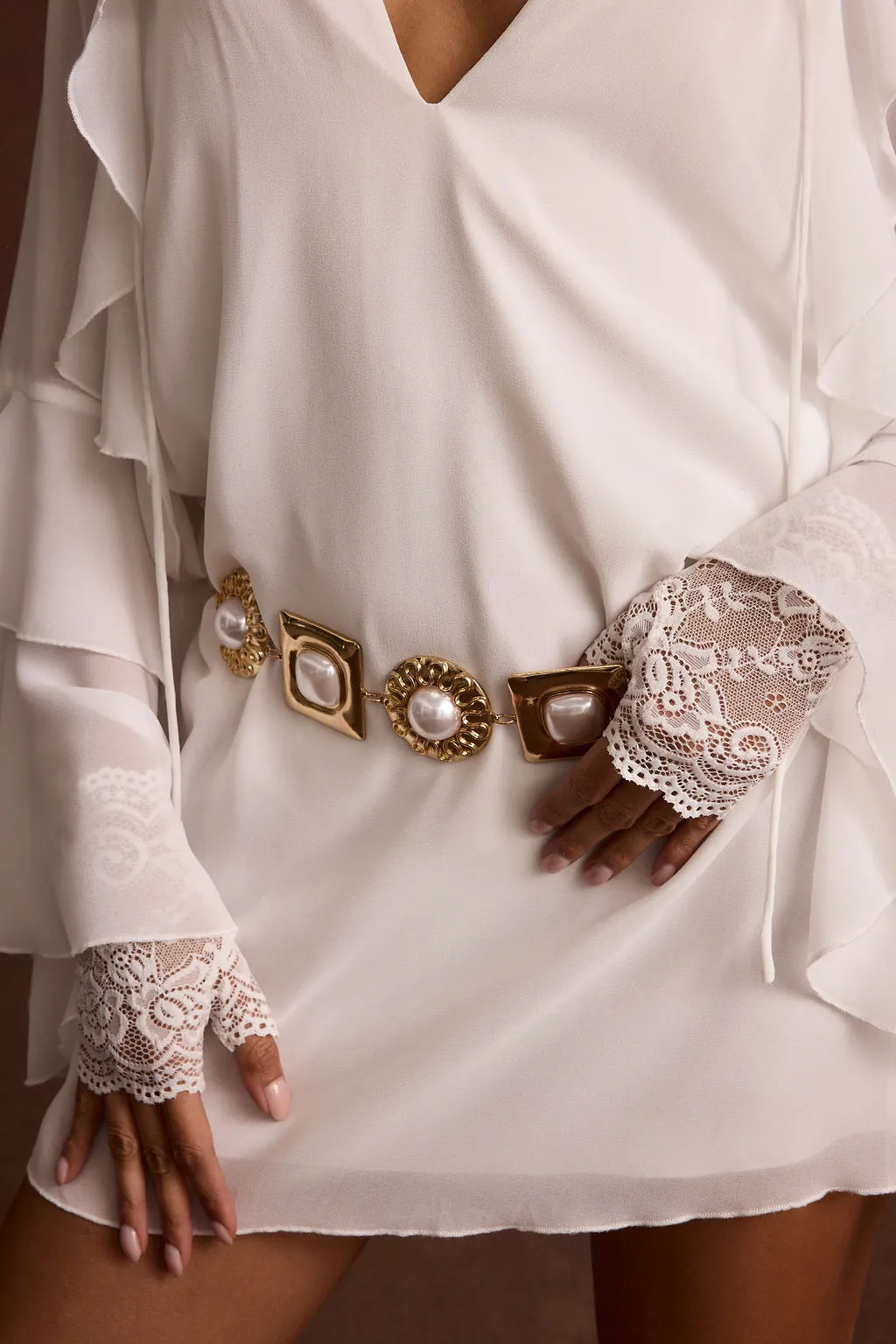 Bells White Lace Bridal Gloves sold by 12th Tribe product image thumbnail 5