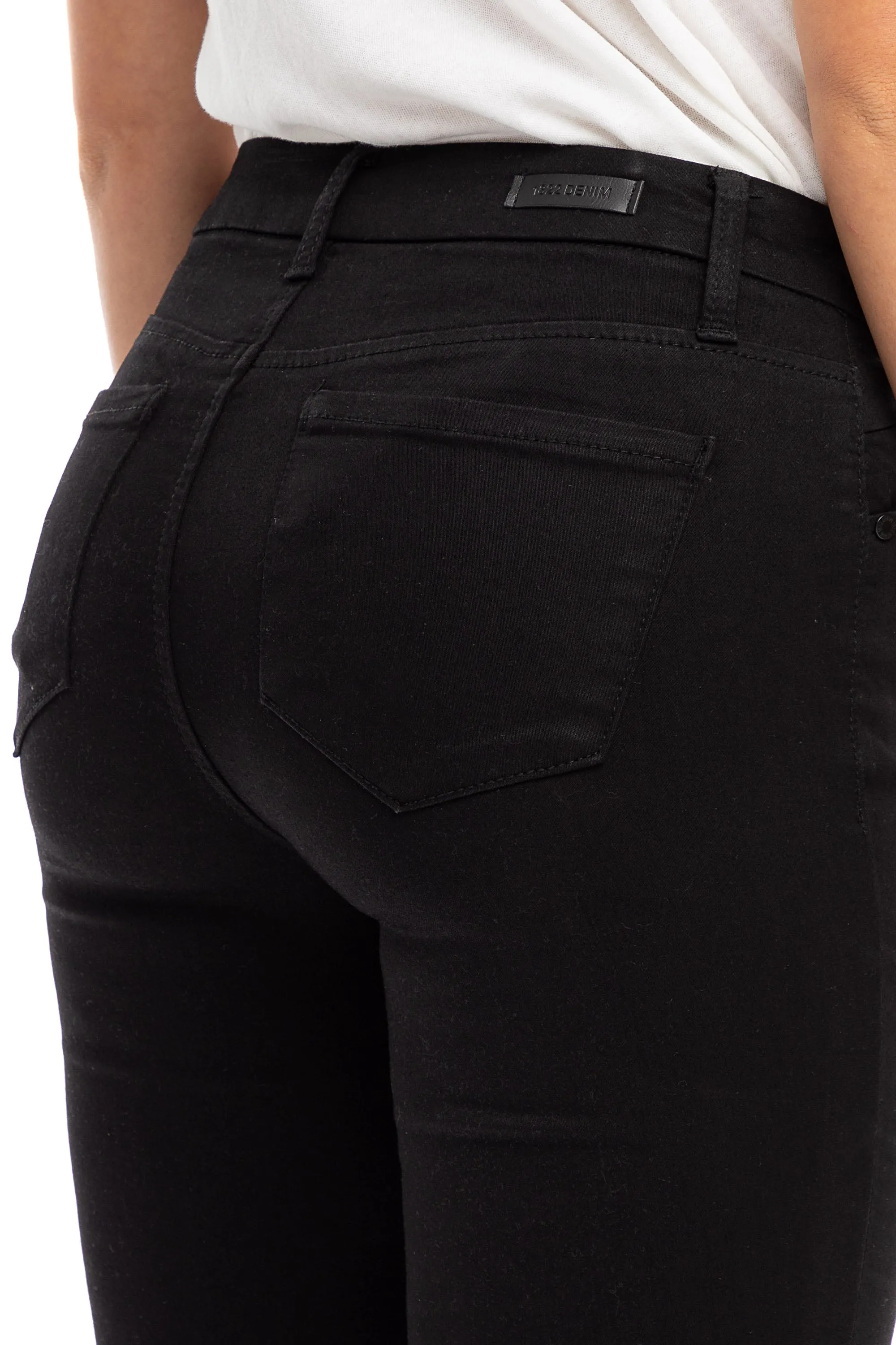 Better Butter Skinny in Black sold by 1822 Denim product image thumbnail 5