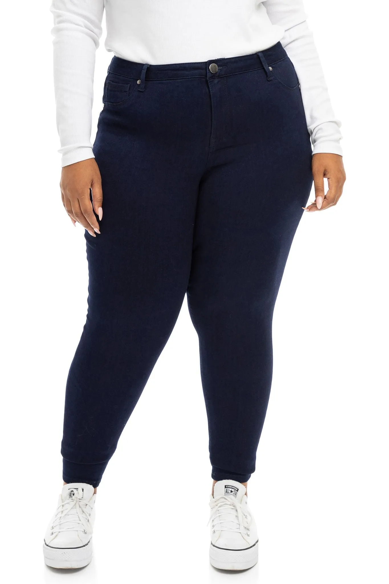 Plus Butter Ankle Skinny in Rinse sold by 1822 Denim product image thumbnail 4