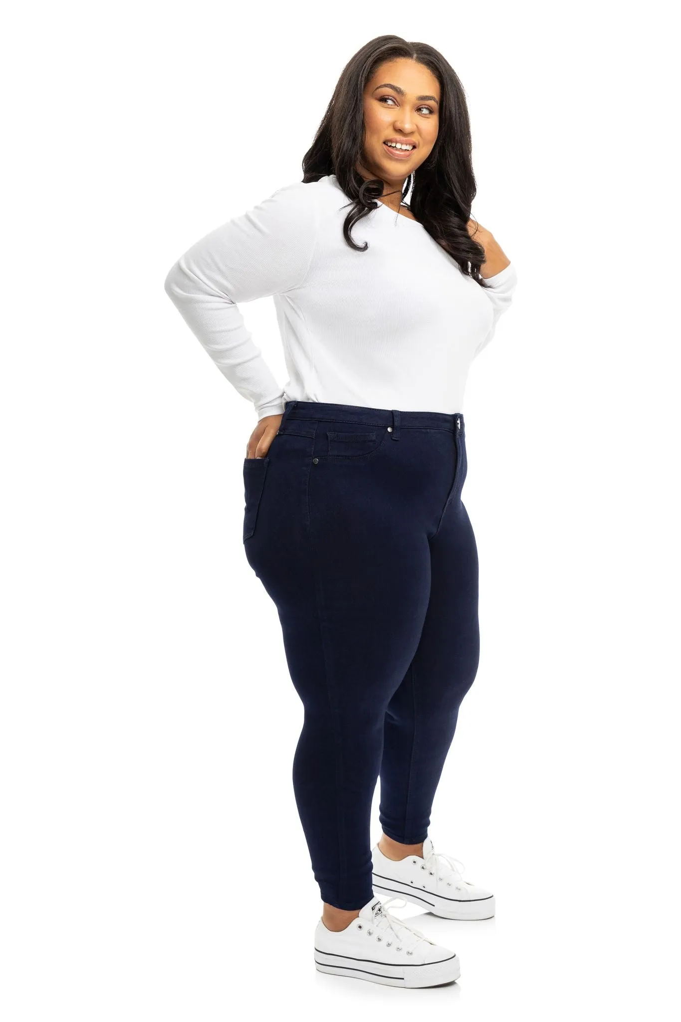 Plus Butter Ankle Skinny in Rinse sold by 1822 Denim product image thumbnail 2