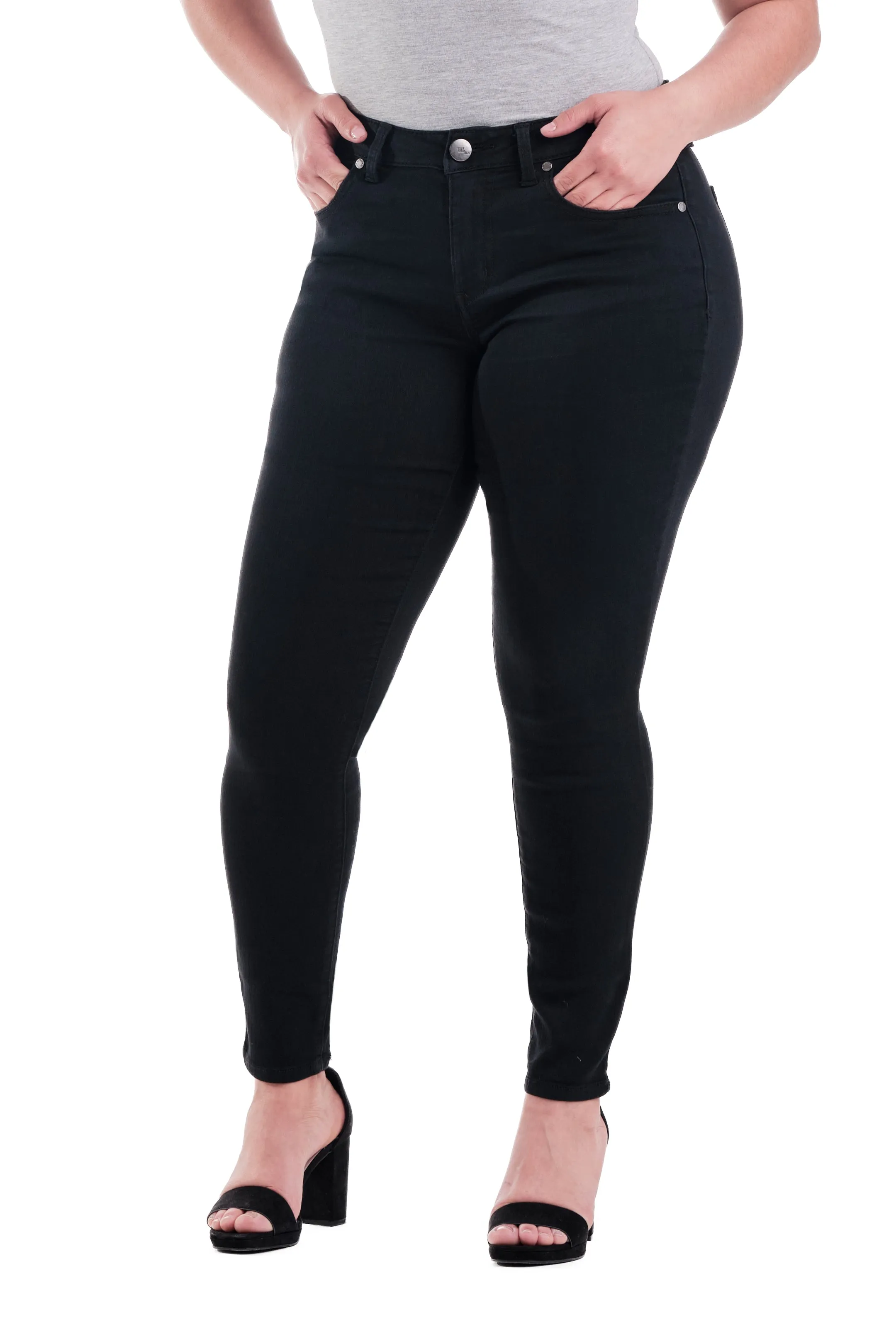 Curvy No Gap Skinny in Black sold by 1822 Denim product image thumbnail 2