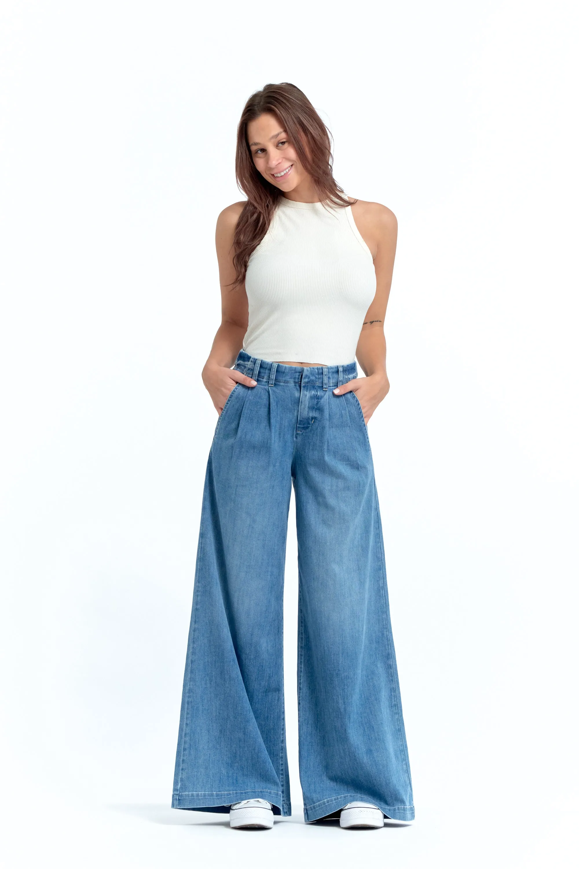 Chambray Wide Leg in Tilt sold by 1822 Denim