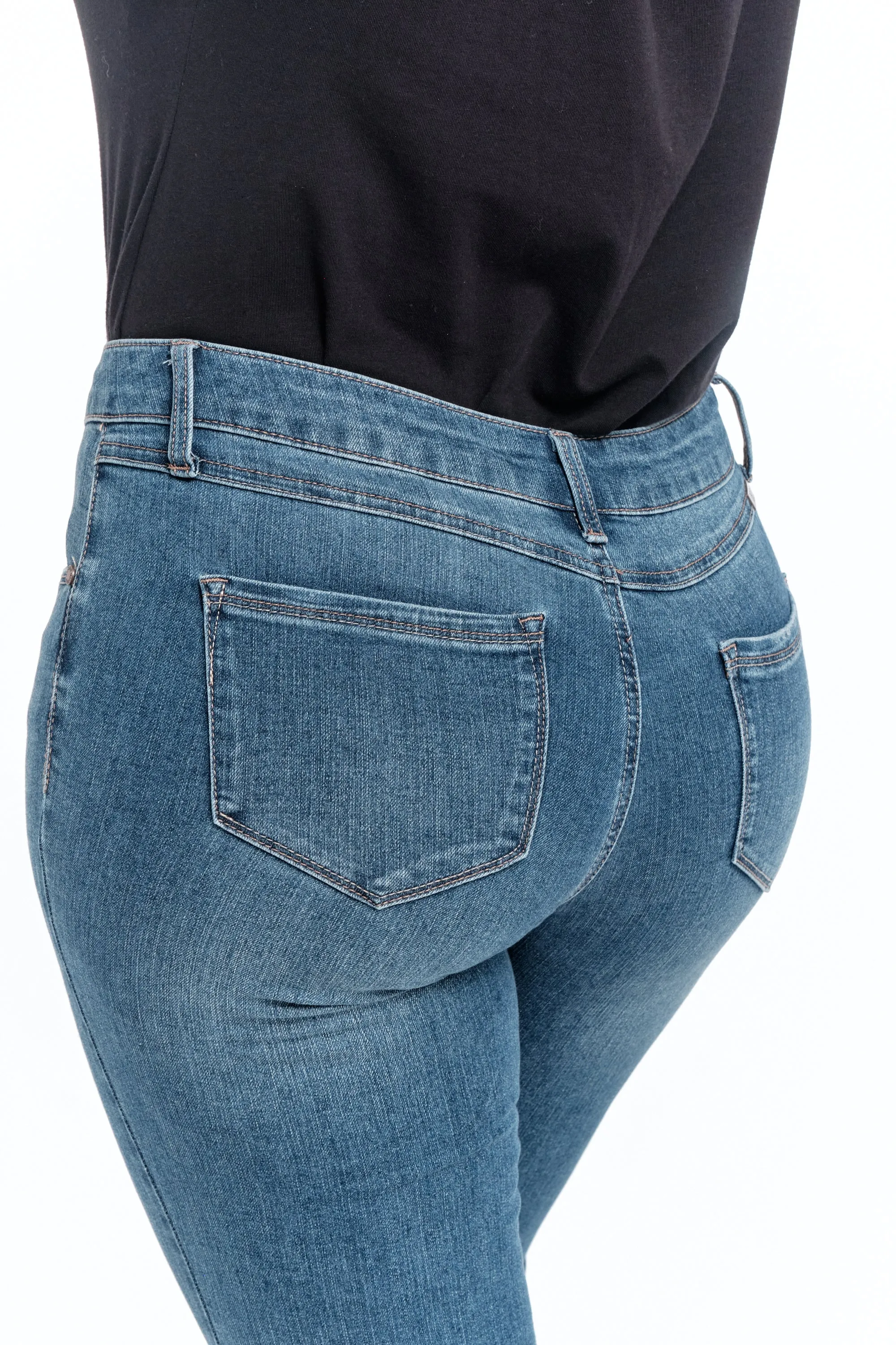 Curvy Eco Rolled Hem Skinny in Bosco sold by 1822 Denim product image thumbnail 5