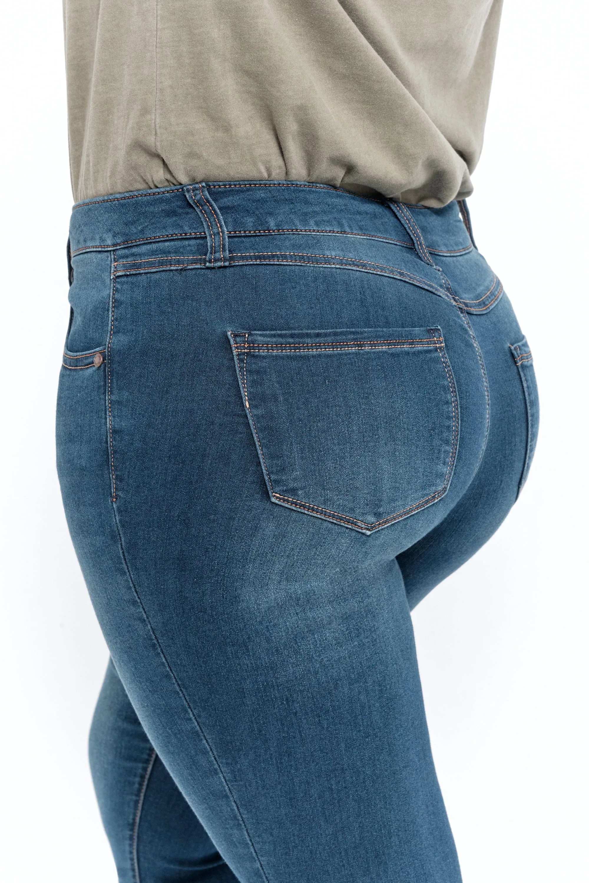 Curvy Silk Denim Ankle Skinny In Helena sold by 1822 Denim product image thumbnail 5