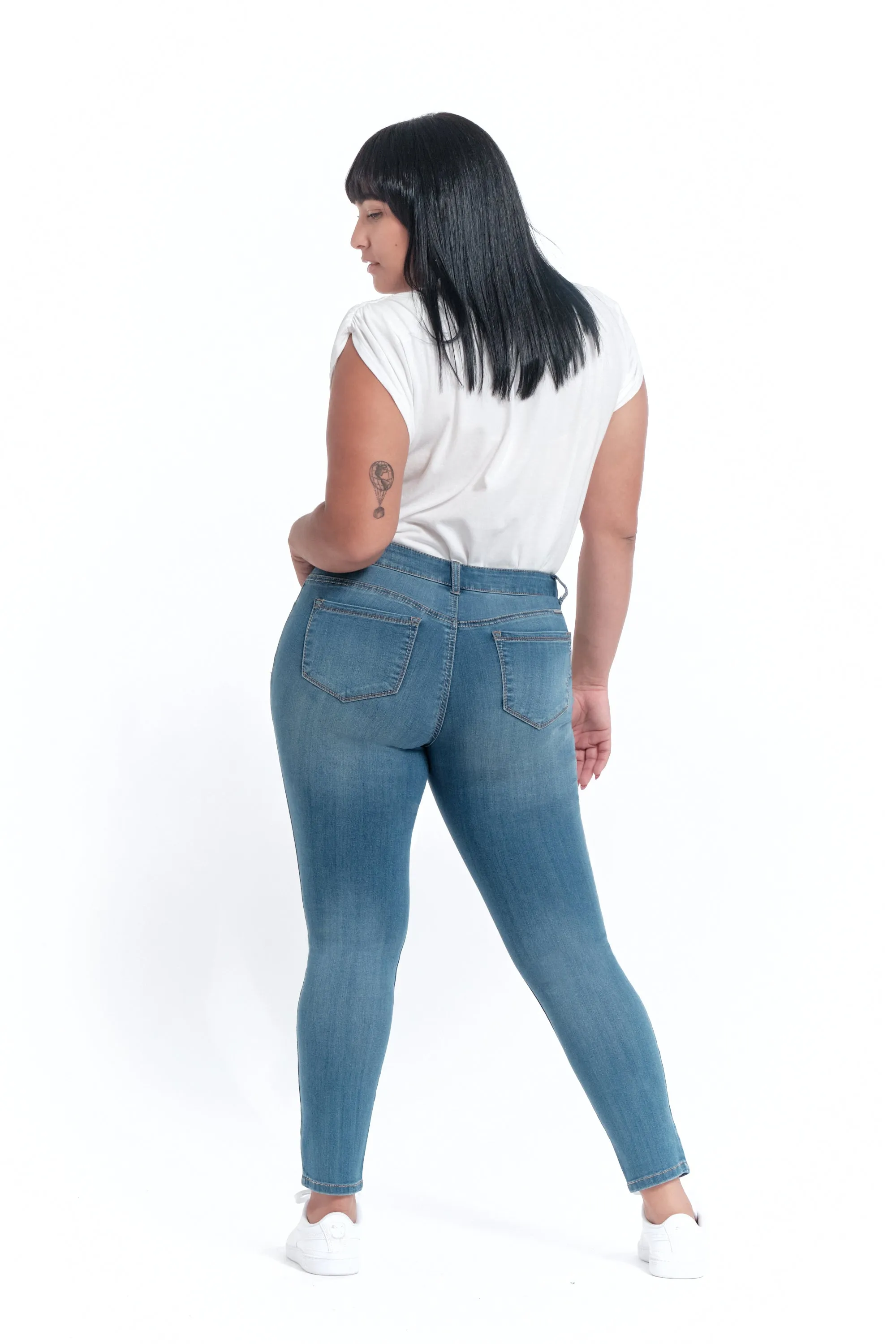 Curvy Silk Denim Skinny in Lola sold by 1822 Denim product image thumbnail 3