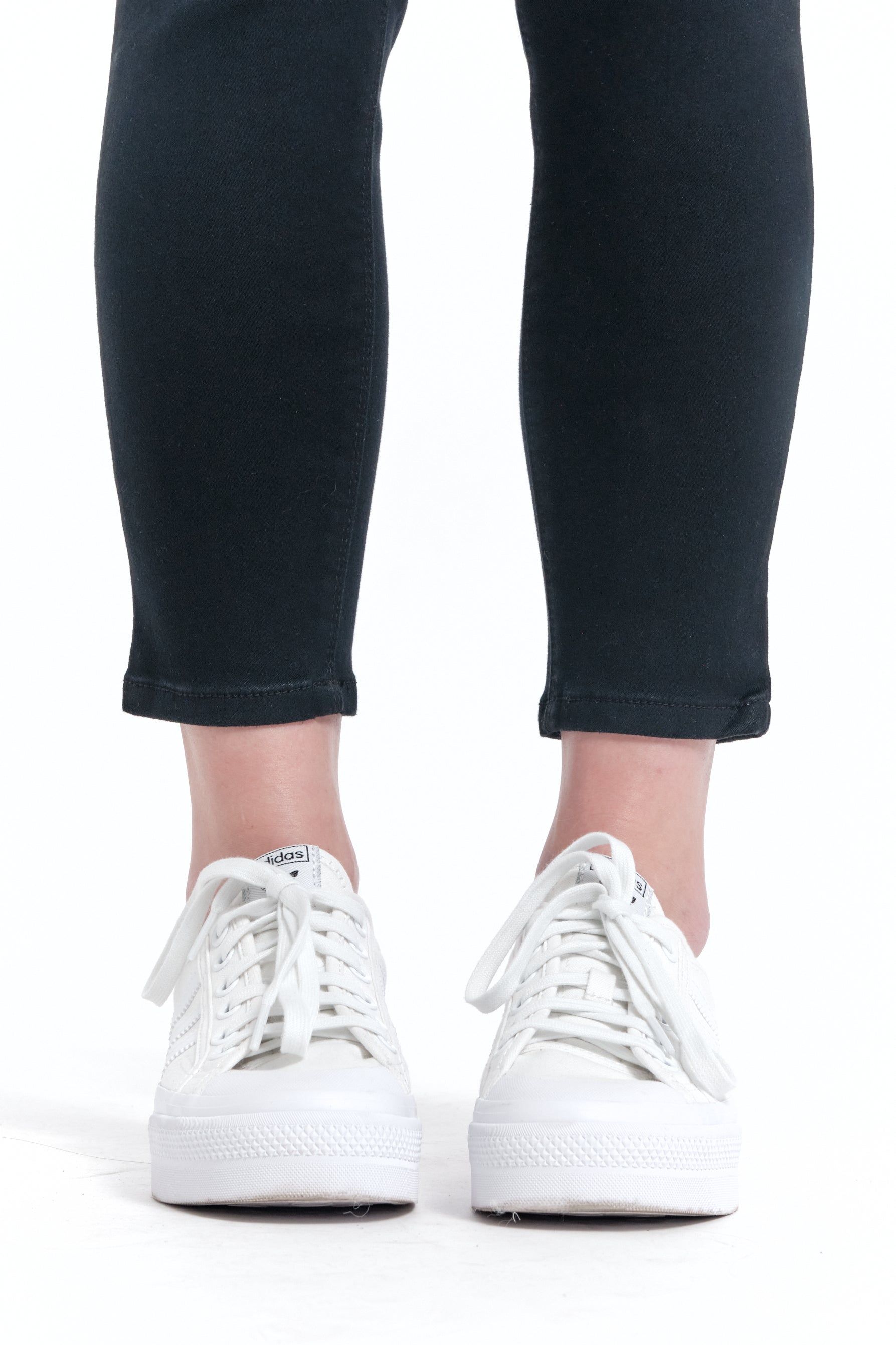 Maternity Butter Skinny w/ Bellyband in Wynter Black sold by 1822 Denim product image thumbnail 6