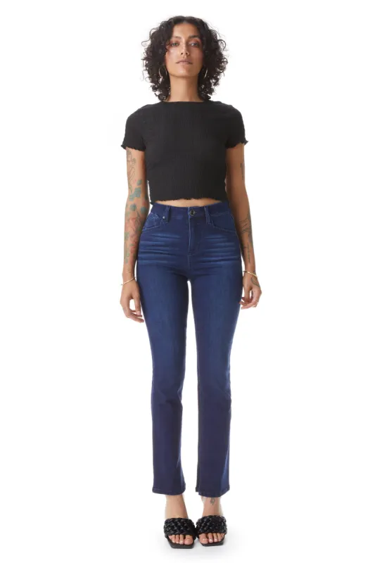 Sophia Better Butter Slim Straight in Yelena sold by 1822 Denim