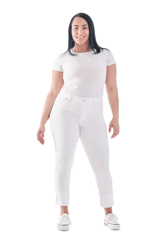 Curvy Taylor Cuff Jeans in White made by 1822 Denim