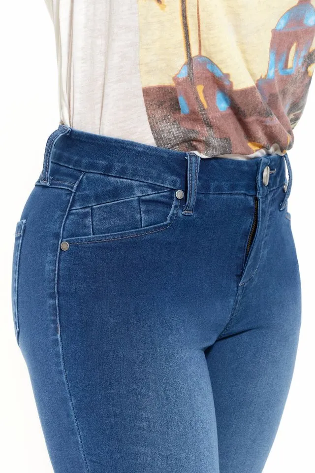 Petite Better Butter Slim Straight In Lena sold by 1822 Denim product image thumbnail 4