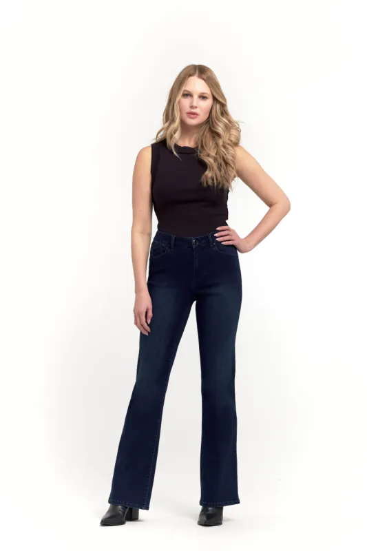 Holly Better Butter Slim Boot in Neuf sold by 1822 Denim