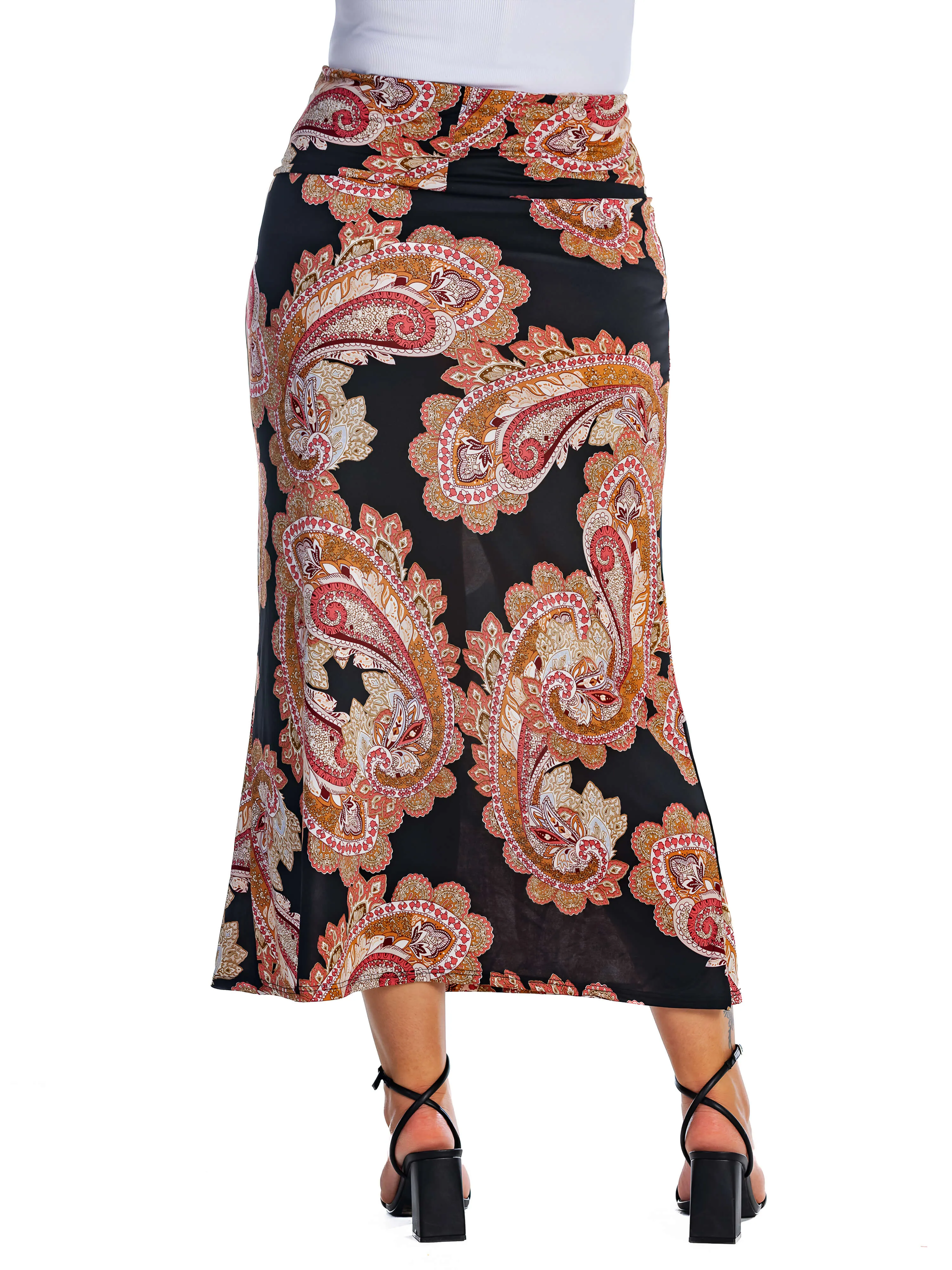 Black Paisley Print Foldover Plus Size Maxi Skirt sold by 24/7 Comfort Apparel product image thumbnail 4