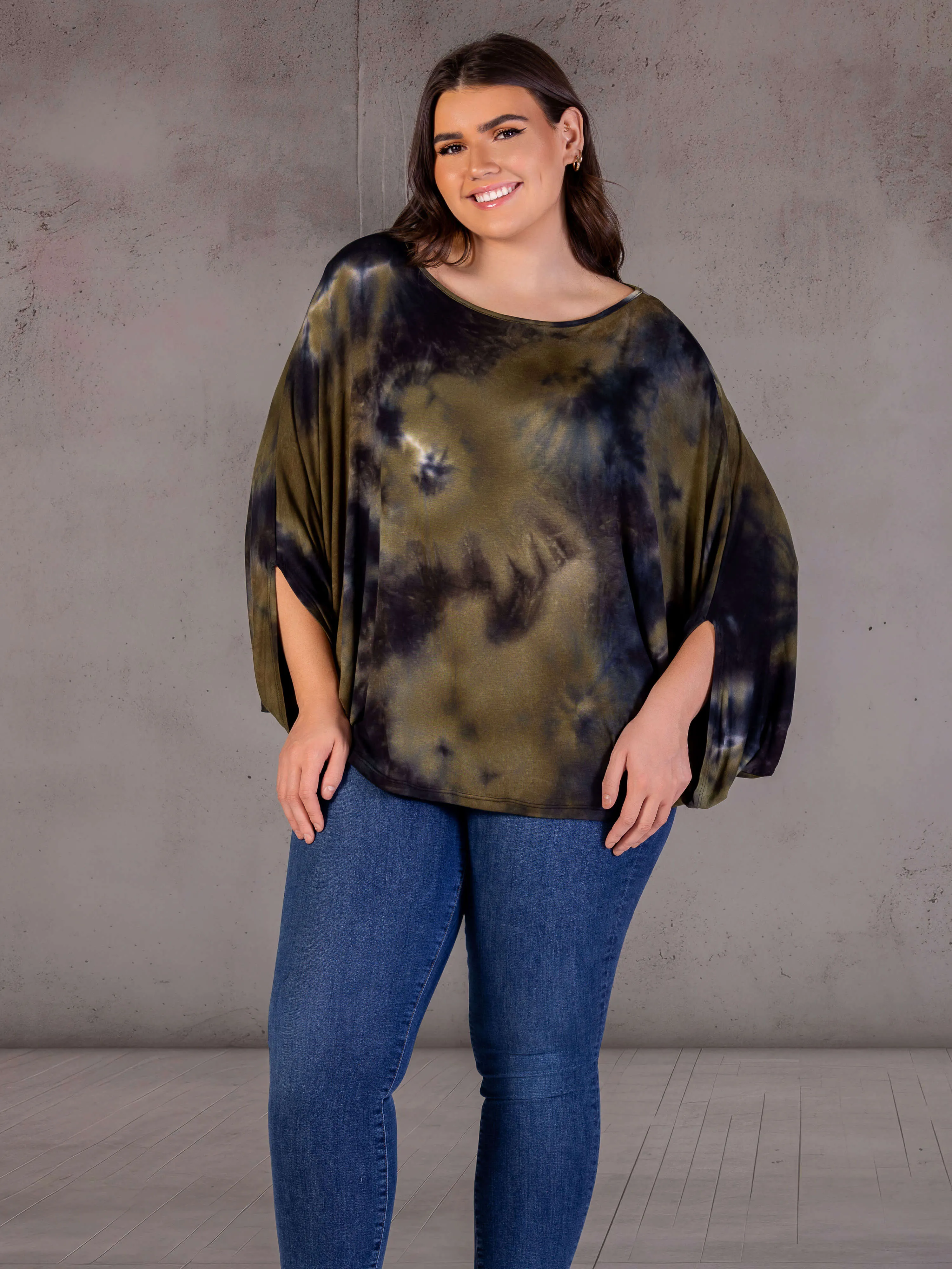 Plus Size Green Tie Dye Batwing Sleeve Relaxed Fit Top sold by 24/7 Comfort Apparel product image thumbnail 2