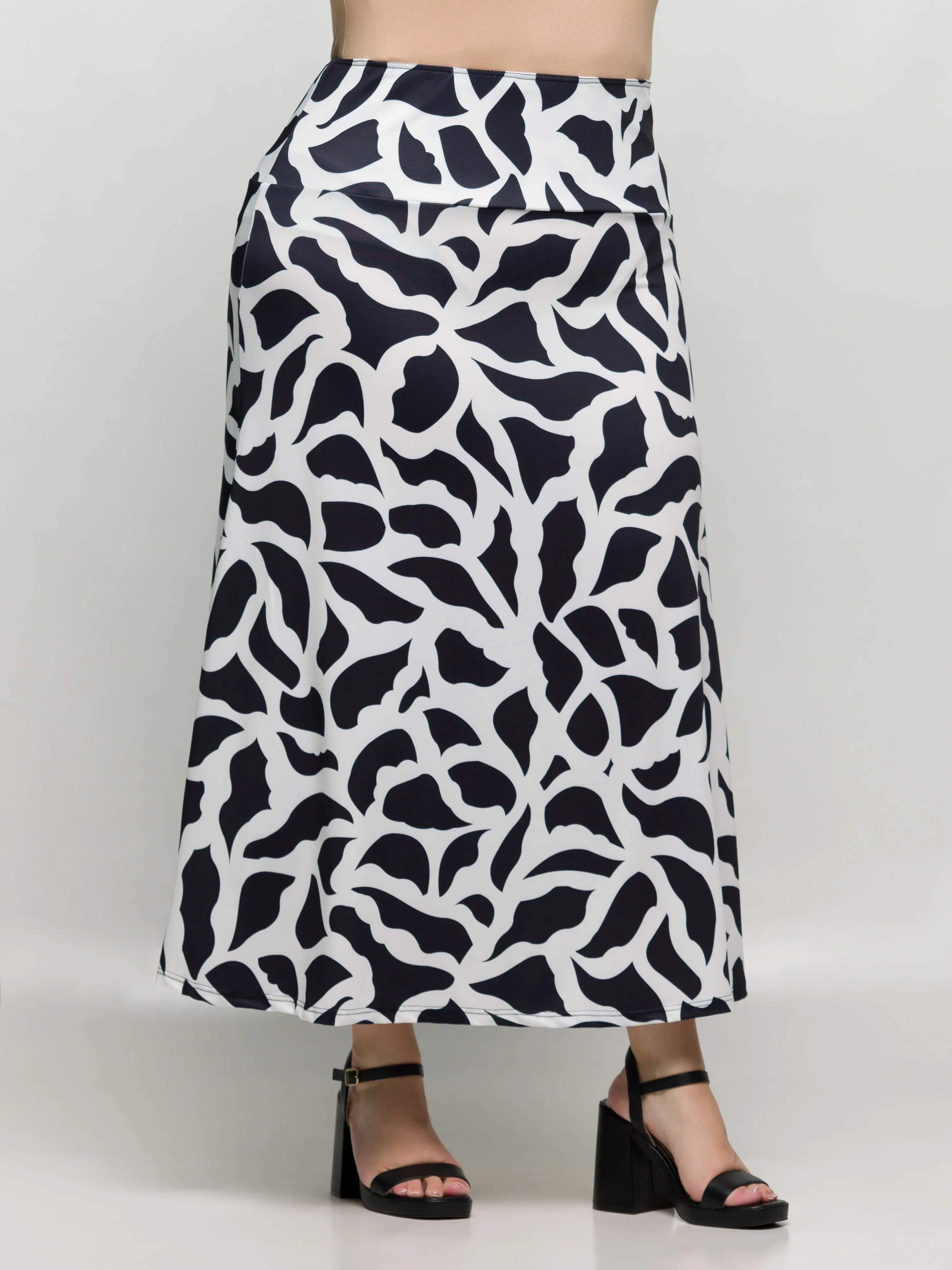 24seven Comfort Apparel Plus Size Black and White Print Elastic Waist A Line Maxi Skirt sold by 24/7 Comfort Apparel product image thumbnail 4