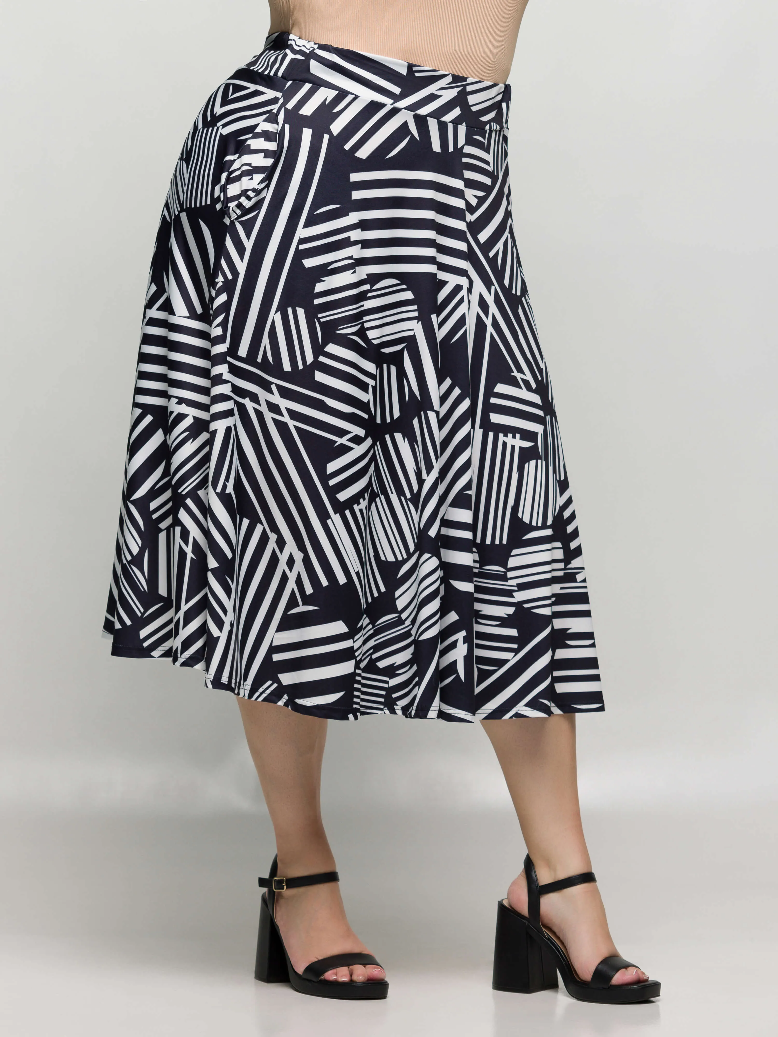 24seven Comfort Apparel Plus Size Black Geometric Print Elastic Waist Pocket Midi Skirt sold by 24/7 Comfort Apparel product image thumbnail 4