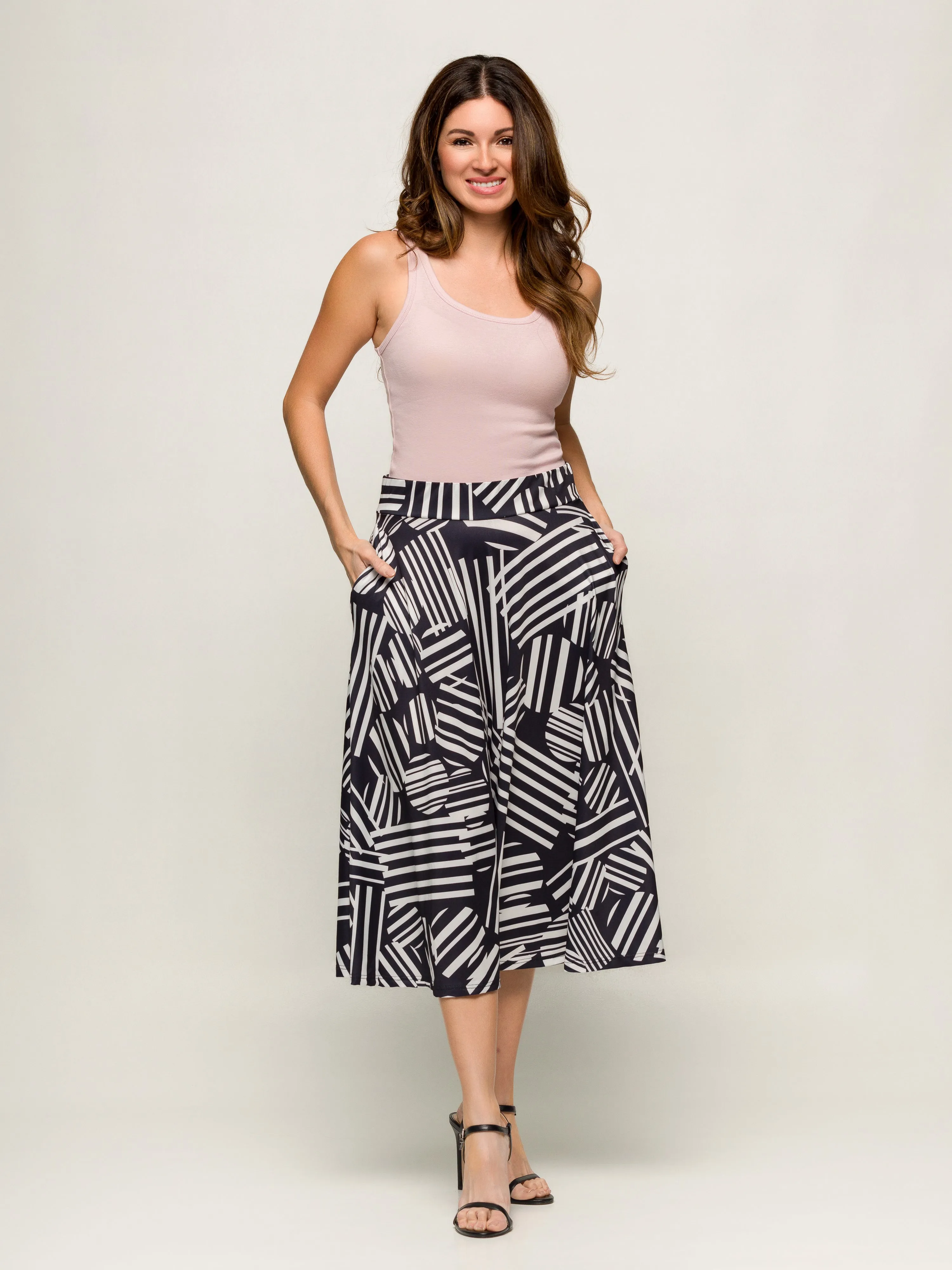 24seven Comfort Apparel Womens Black Geometric Print Elastic Waist Pocket Midi Skirt sold by 24/7 Comfort Apparel product image thumbnail 3