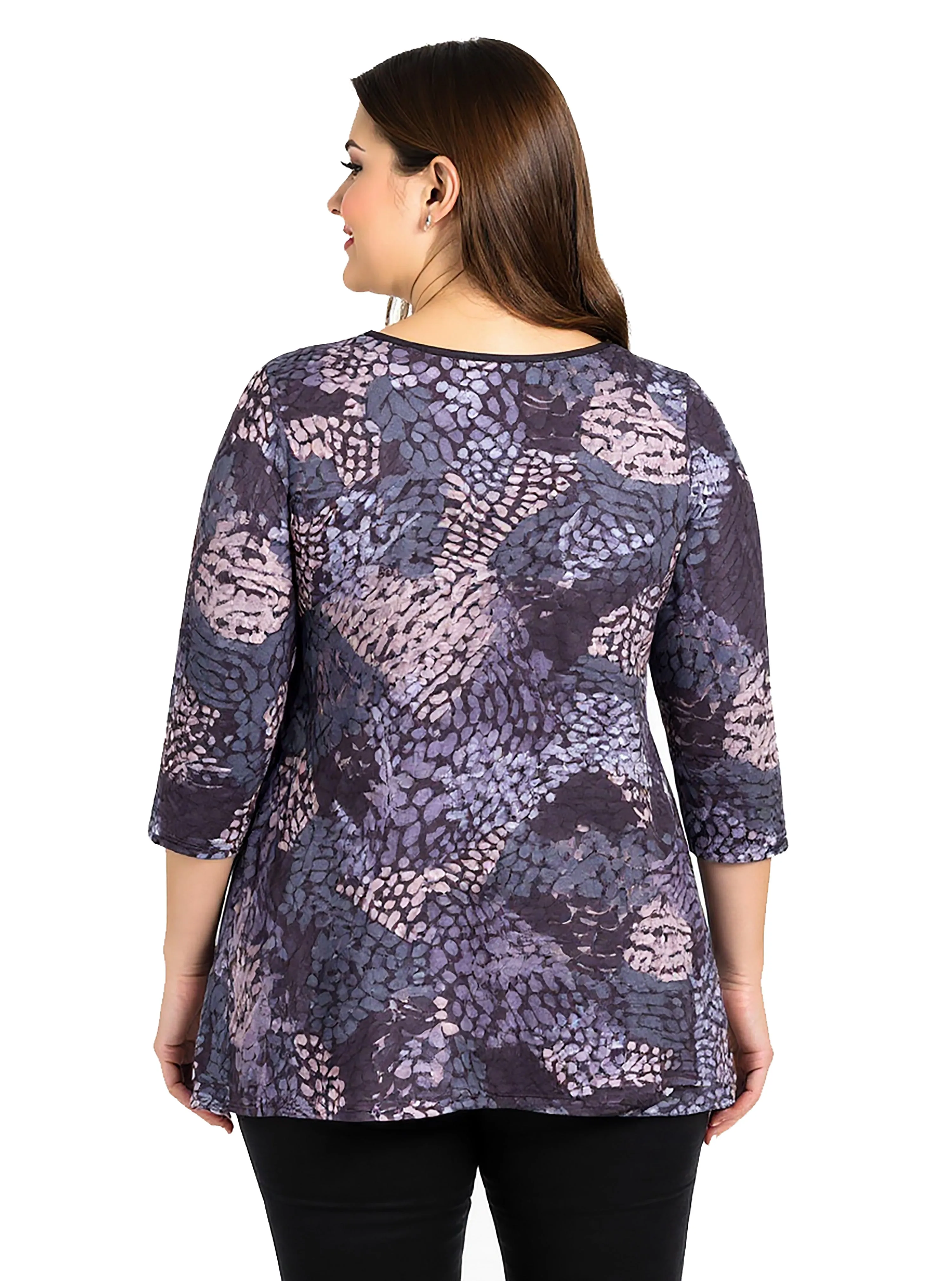 24seven Comfort Apparel Plus Size Gray Abstract Print V Neck three quarter Sleeve Tunic Top sold by 24/7 Comfort Apparel product image thumbnail 3