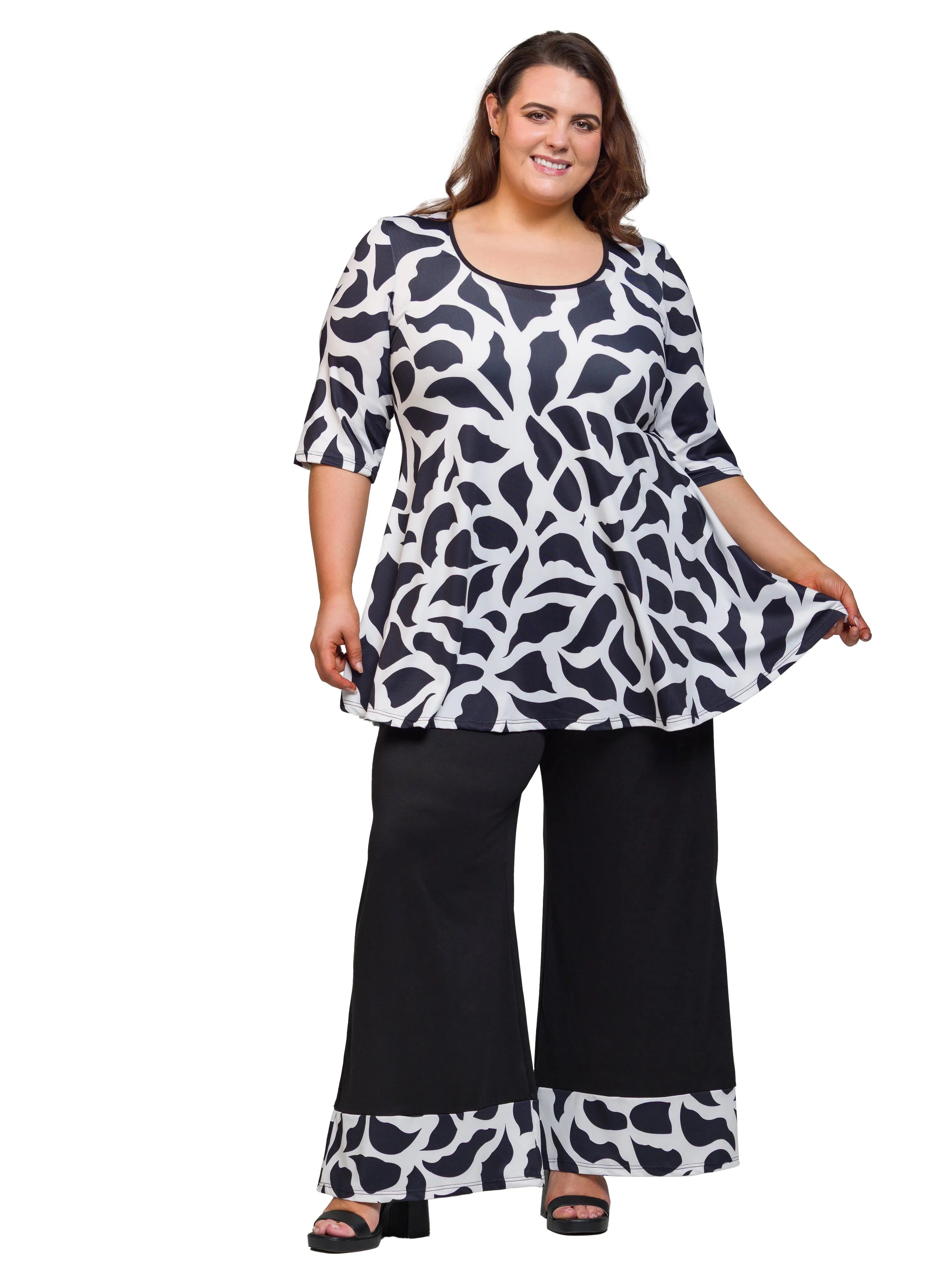 24seven Comfort Apparel Plus Size Black and White Print Two Piece Pant Set sold by 24/7 Comfort Apparel product image thumbnail 5