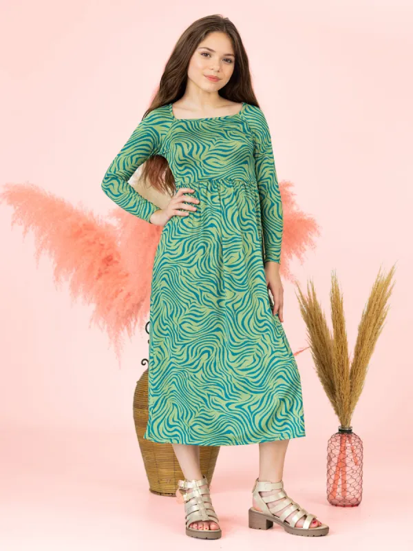 24seven Comfort Apparel Green Print Girls Long Sleeve Maxi Dress sold by 24/7 Comfort Apparel
