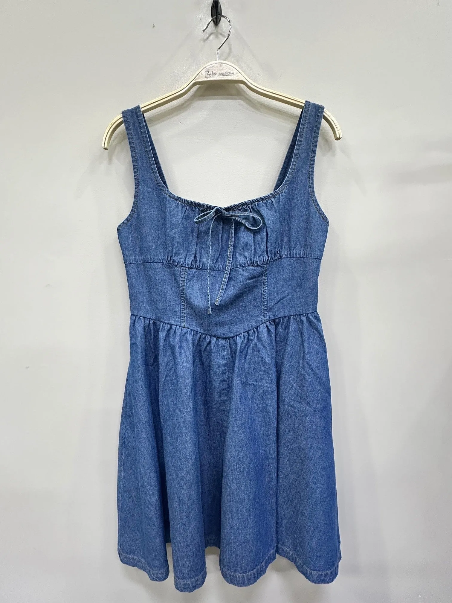 106481 / MED WASH sold by 26 International