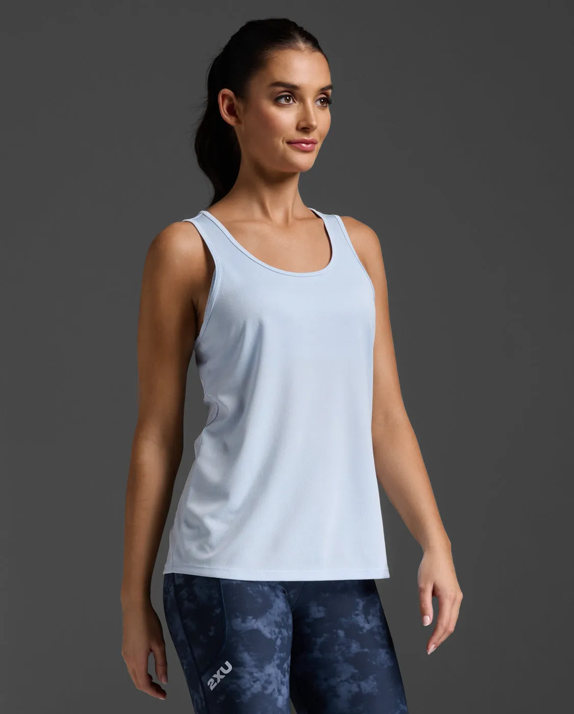 Aero Singlet sold by 2xu product image thumbnail 3