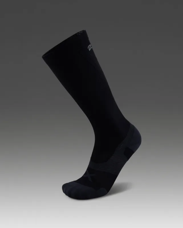 Vectr Cushion Full Length Compression Socks sold by 2xu