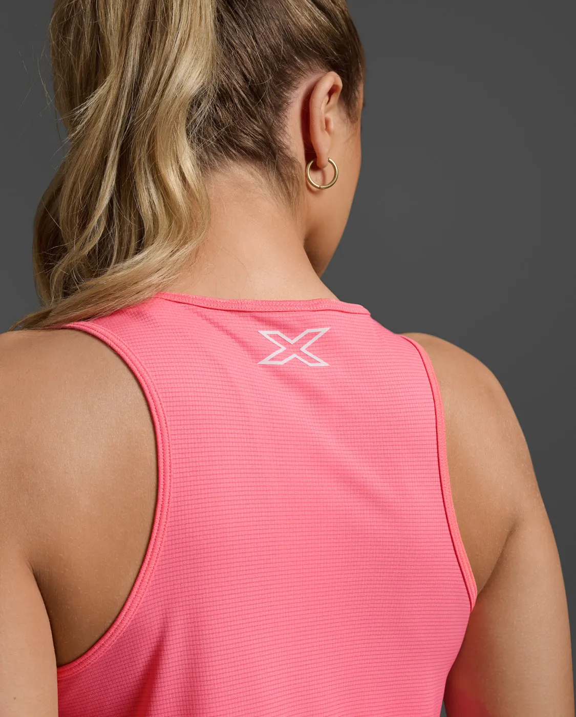 Aero Singlet sold by 2xu product image thumbnail 5