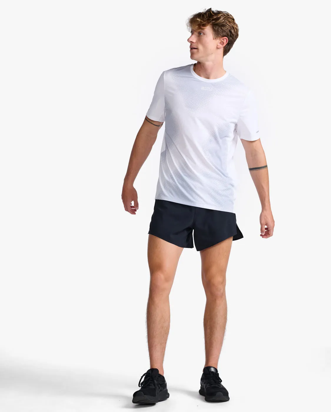 Light Speed Tee sold by 2xu product image thumbnail 4